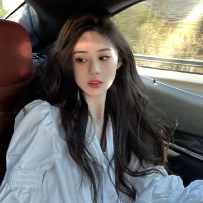 带子狼 在那双小手中